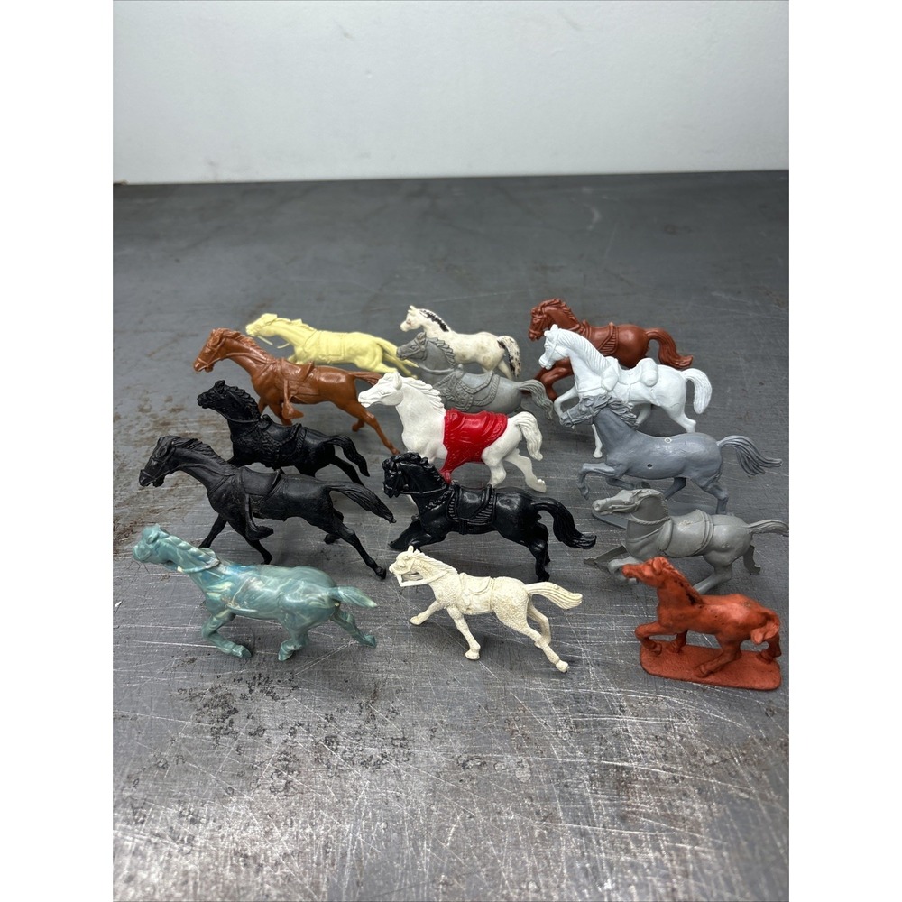 Large‎ Vintage Lot of Multicolored Western Playset Horses Marx REL With Saddles